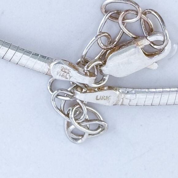 Vintage Italy Sterling Silver 925 2.5mm Flat Snake Chain Necklace 16”-18” - Picture 2 of 4